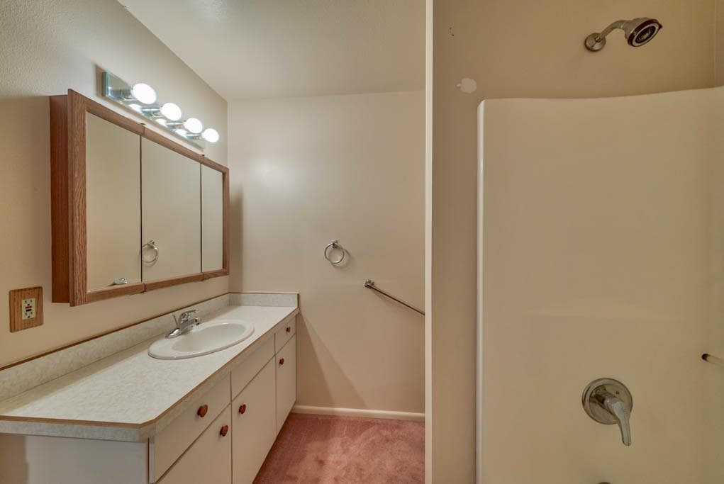 925 River View Dr — photo 17 of 25