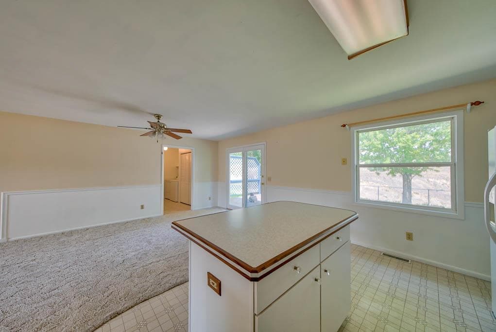 925 River View Dr — photo 6 of 25