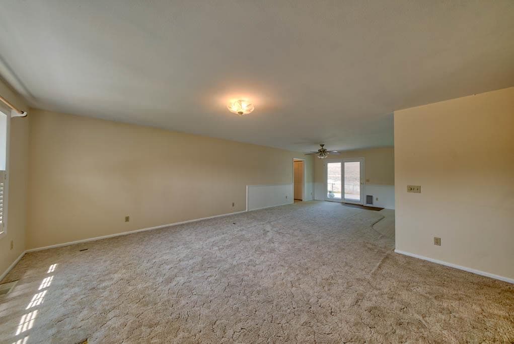 925 River View Dr — photo 9 of 25