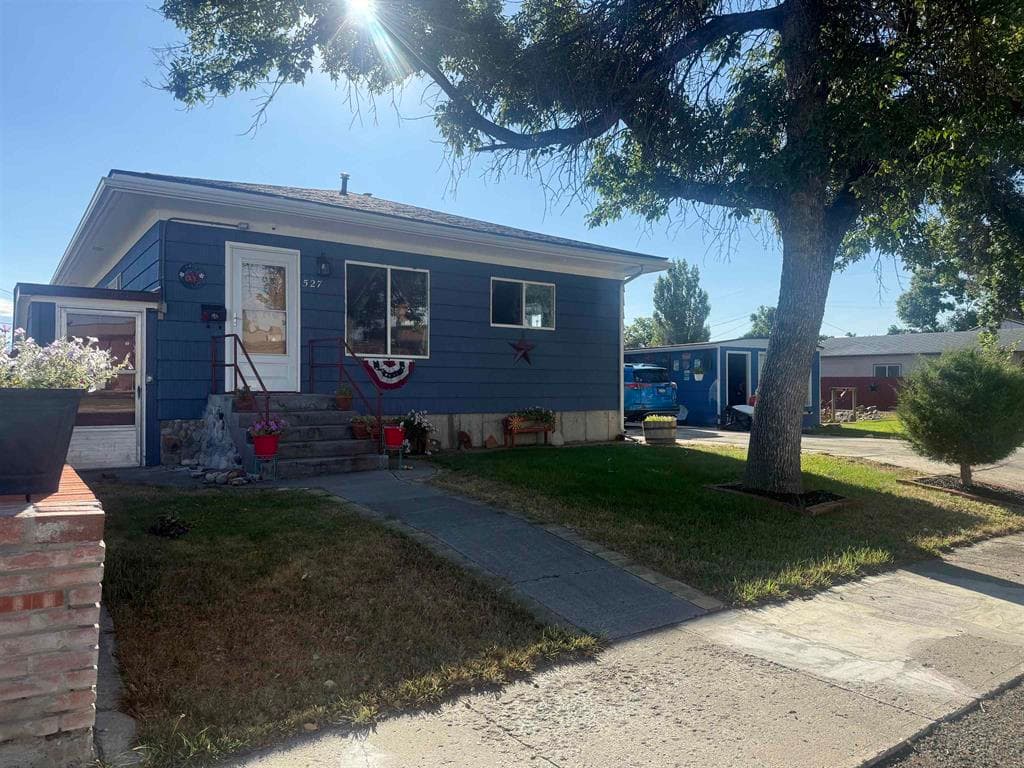 527 Shoshone Ave — photo 2 of 25