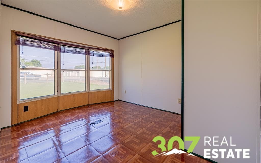 2811 Bakken Ave — photo 17 of 25