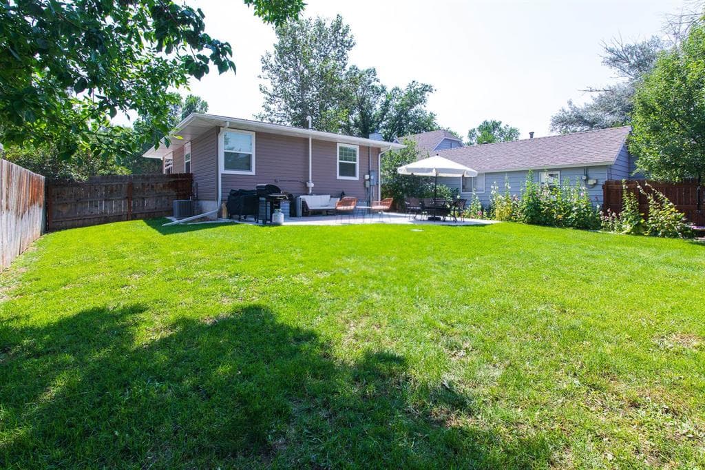 1425 Alger Ave — photo 25 of 25