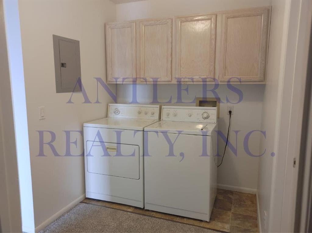 1112 Elm Ave — photo 6 of 9