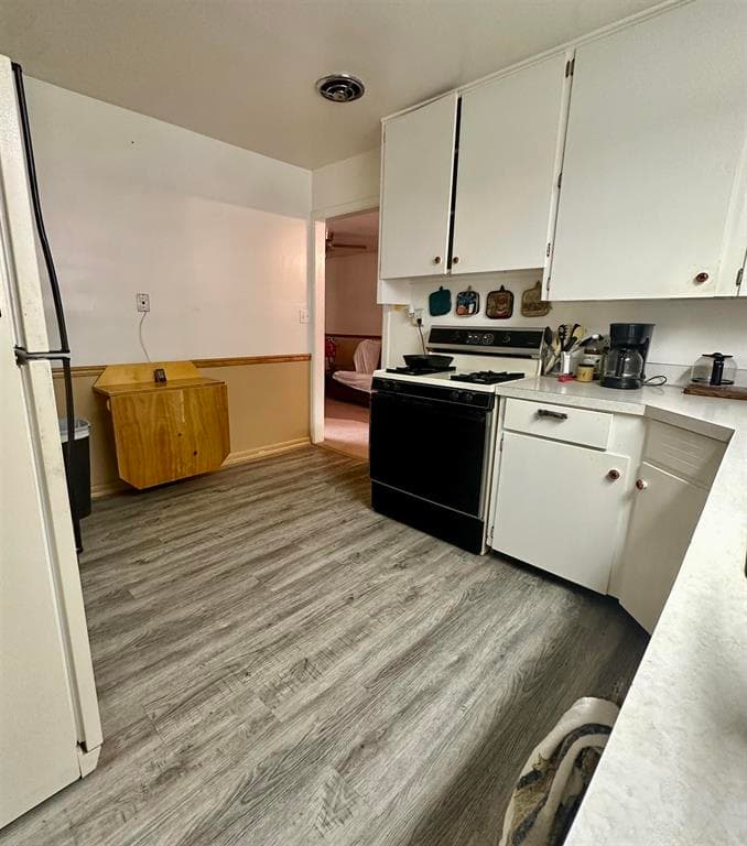 406 East Lane — photo 13 of 25