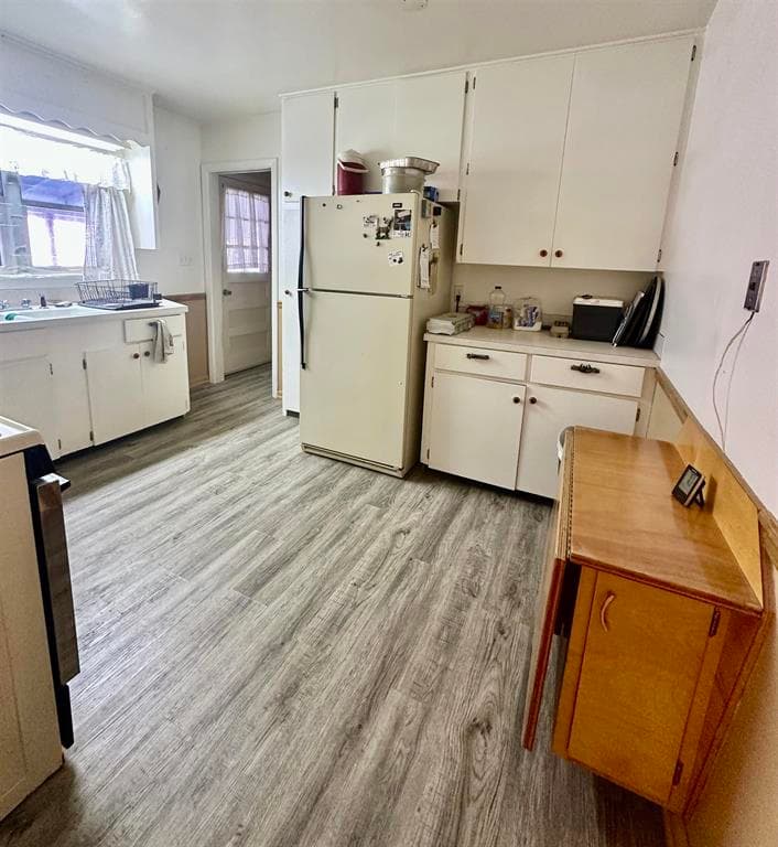 406 East Lane — photo 10 of 25