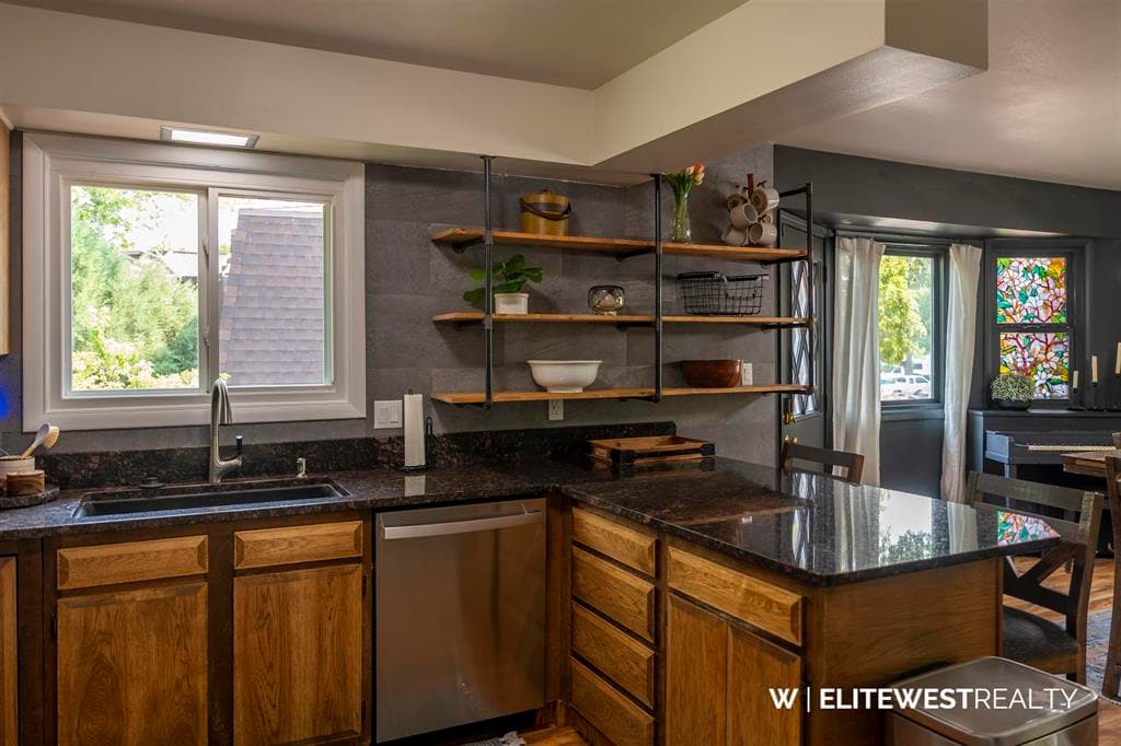 471 Sunlight Dr — photo 21 of 25