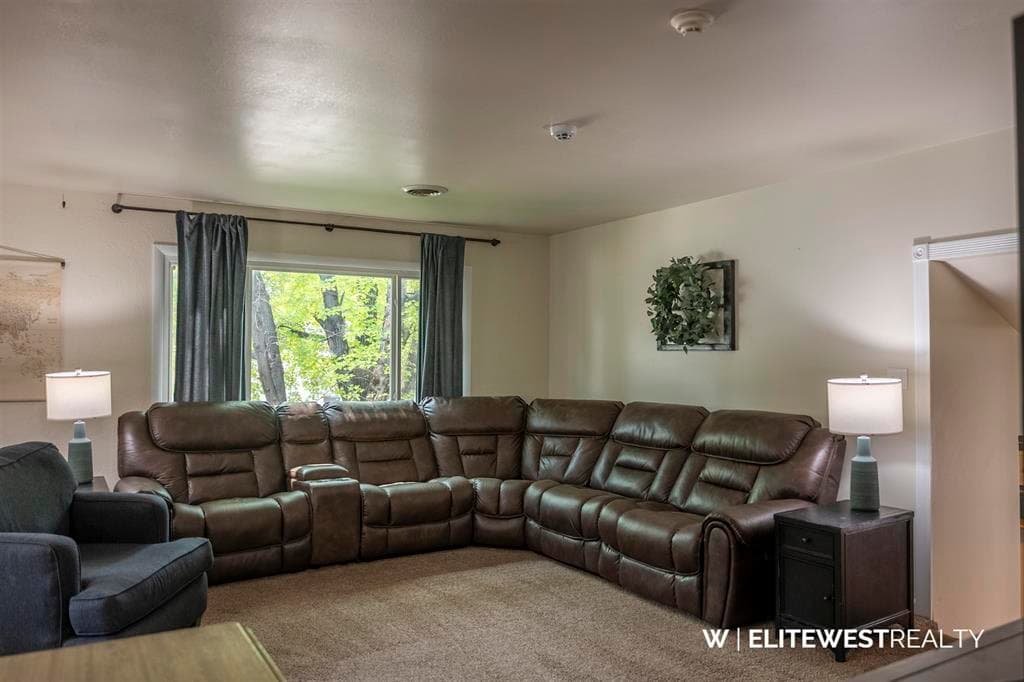 471 Sunlight Dr — photo 4 of 25