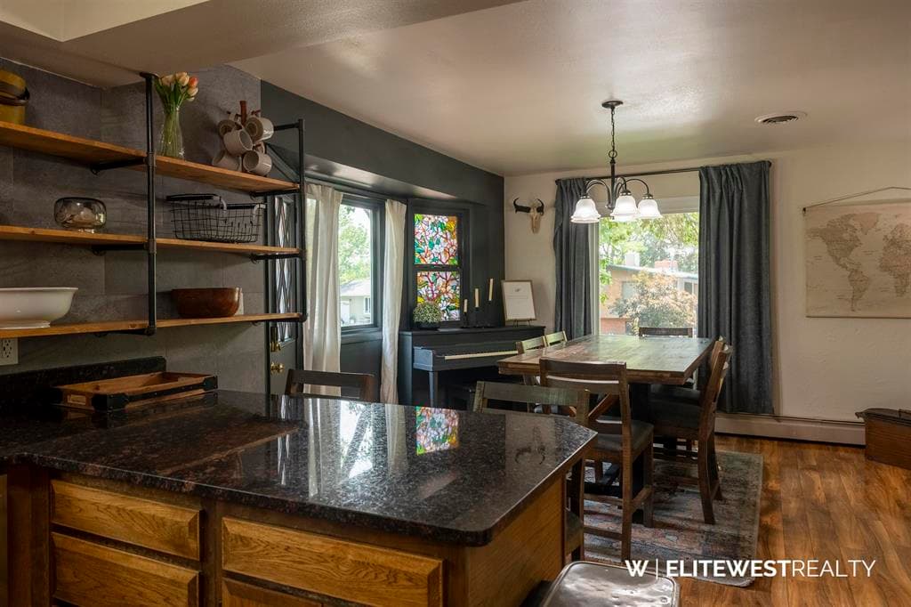 471 Sunlight Dr — photo 9 of 25