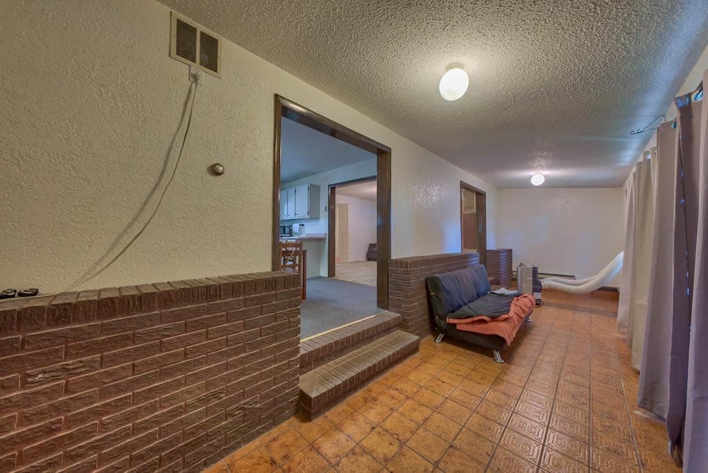 412 S 7th St — photo 9 of 21