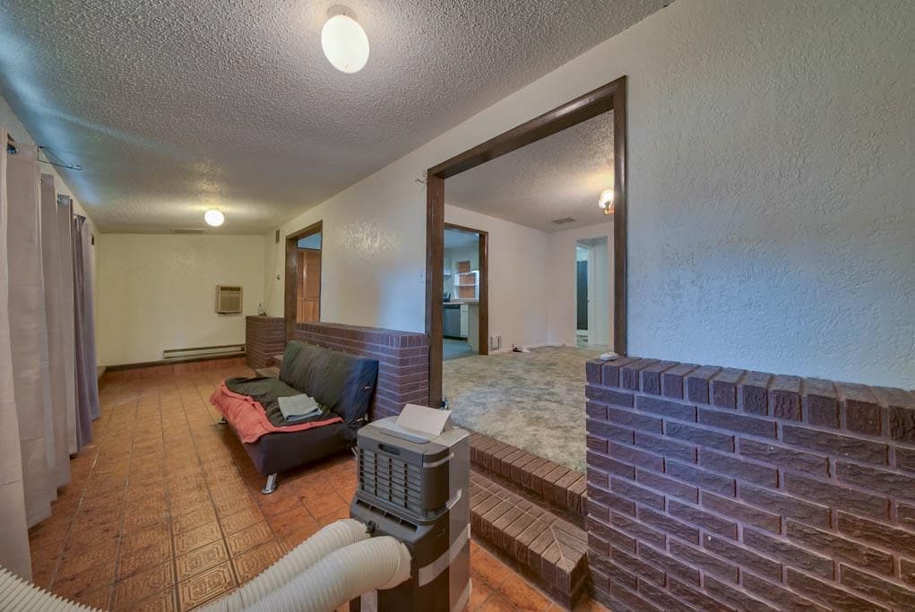 412 S 7th St — photo 10 of 21