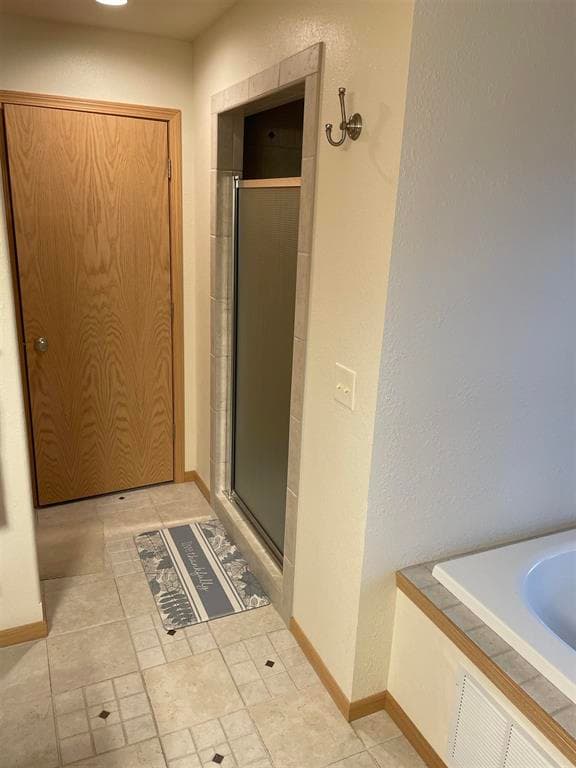 27 Aerie Dr — photo 24 of 25