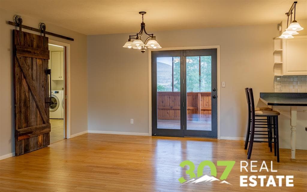 919 Spruce Dr — photo 7 of 25