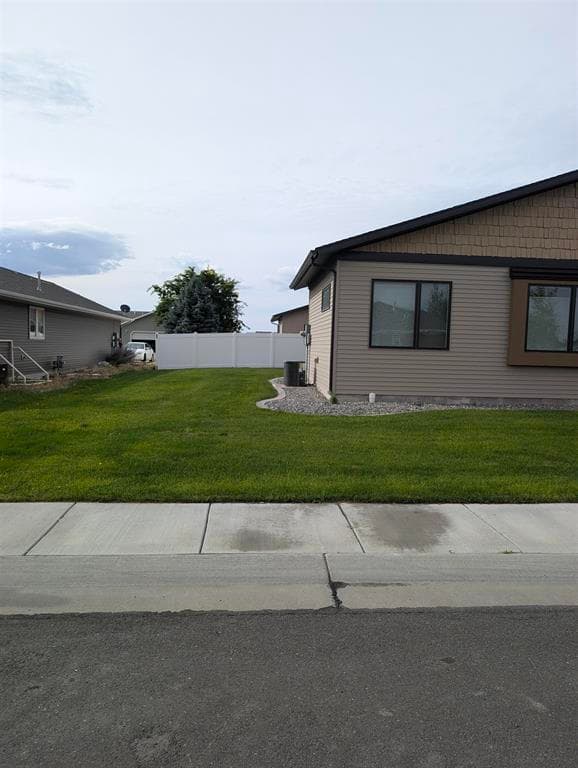 205 Mountain View St — photo 4 of 25