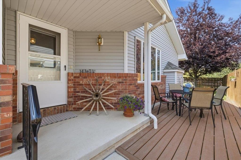 1201 Sage Brush St — photo 2 of 25