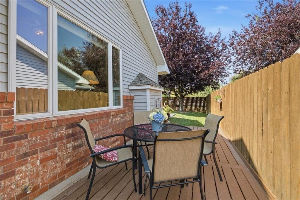 1201 Sage Brush St — photo 23 of 25
