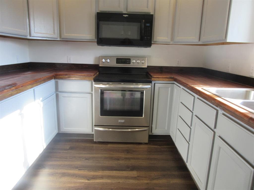 820 Outlook Ct — photo 11 of 25