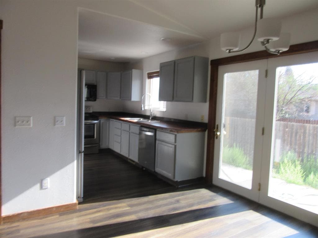 820 Outlook Ct — photo 13 of 25