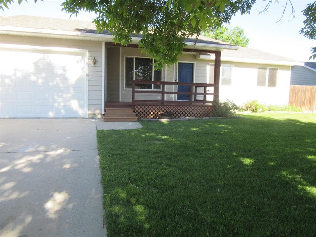 820 Outlook Ct — photo 5 of 25