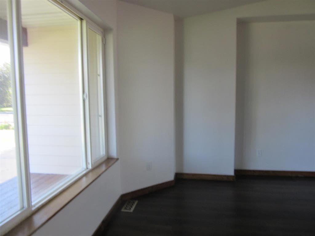 820 Outlook Ct — photo 6 of 25