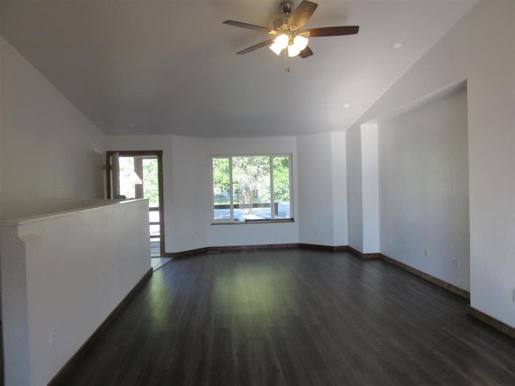 820 Outlook Ct — photo 9 of 25