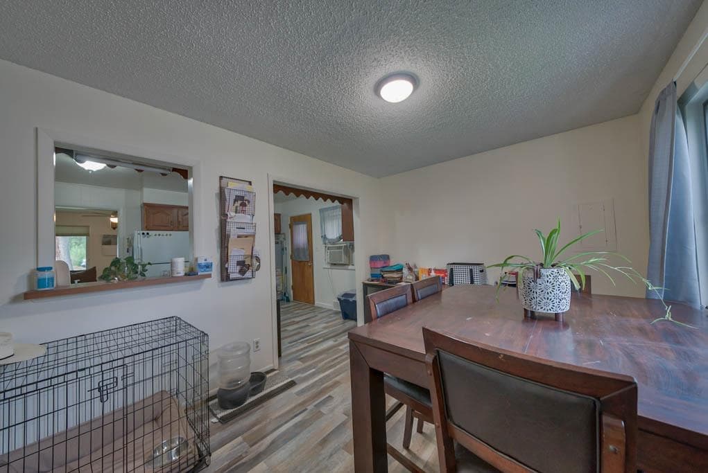 705 S 6th St — photo 9 of 25