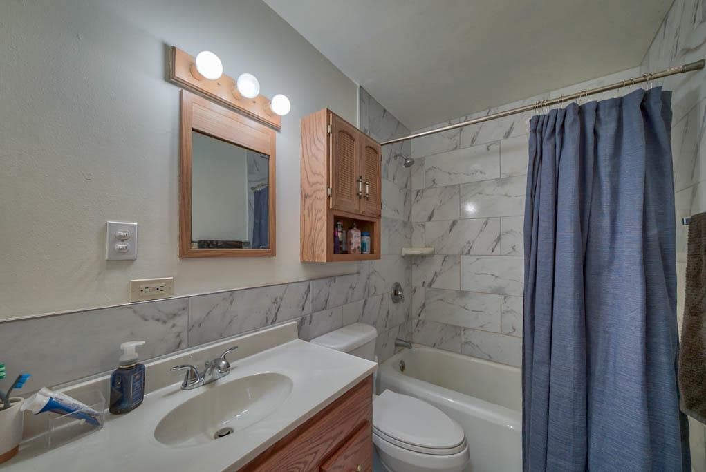 705 S 6th St — photo 10 of 25