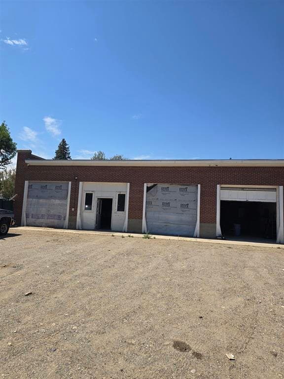 408 West G St — photo 3 of 6