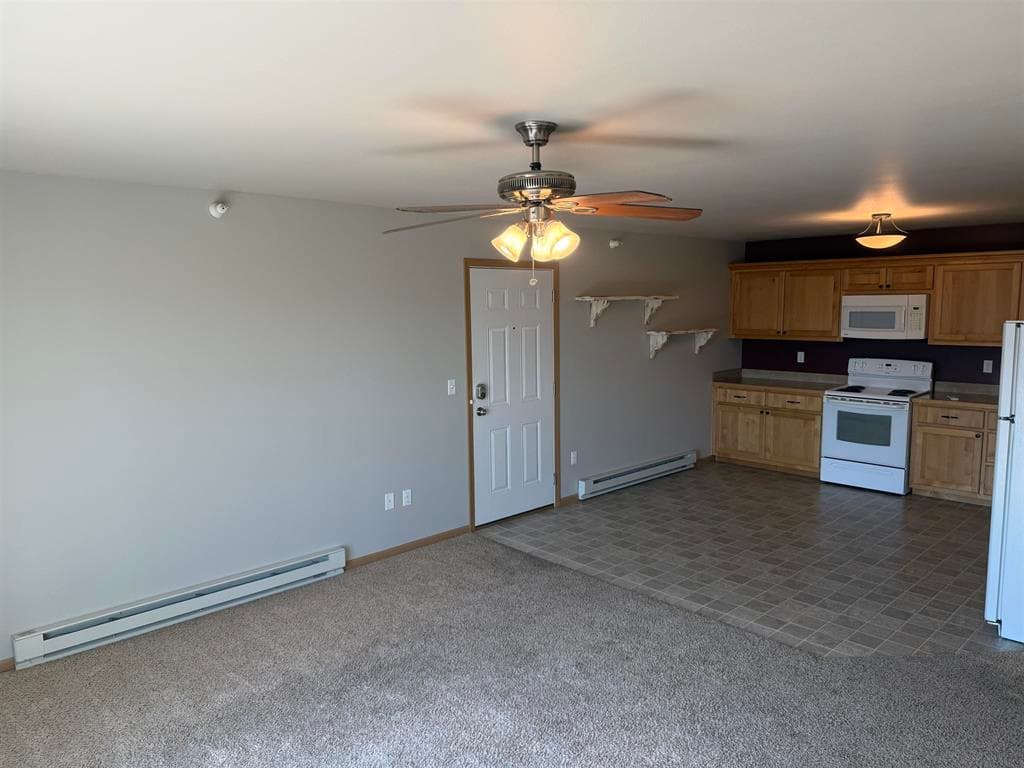 2844 Kent Ave — photo 3 of 12