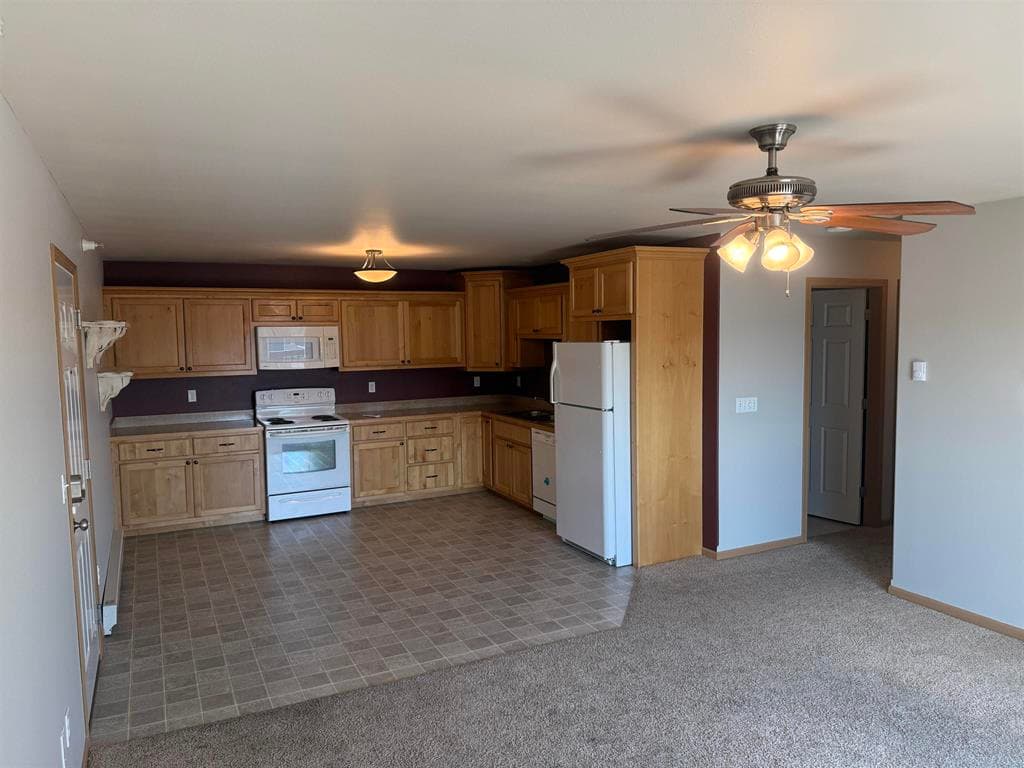 2844 Kent Ave — photo 4 of 12