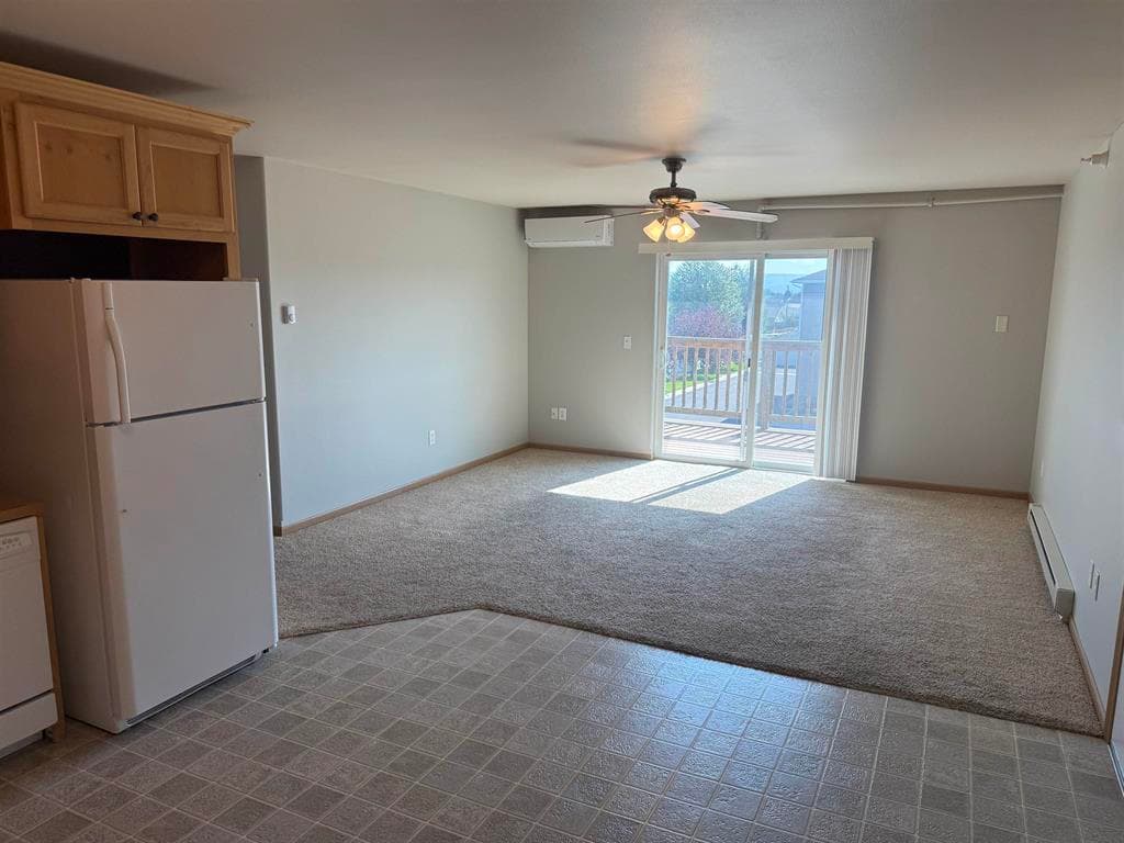 2844 Kent Ave — photo 7 of 12