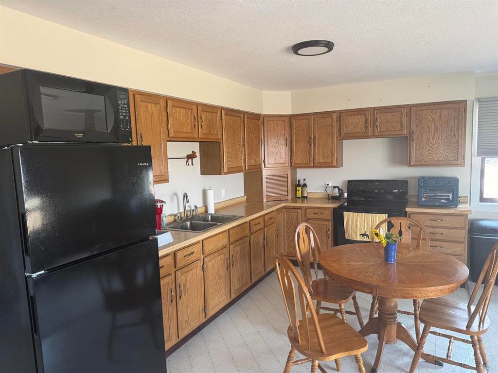 25 Moriah Rd — photo 6 of 20