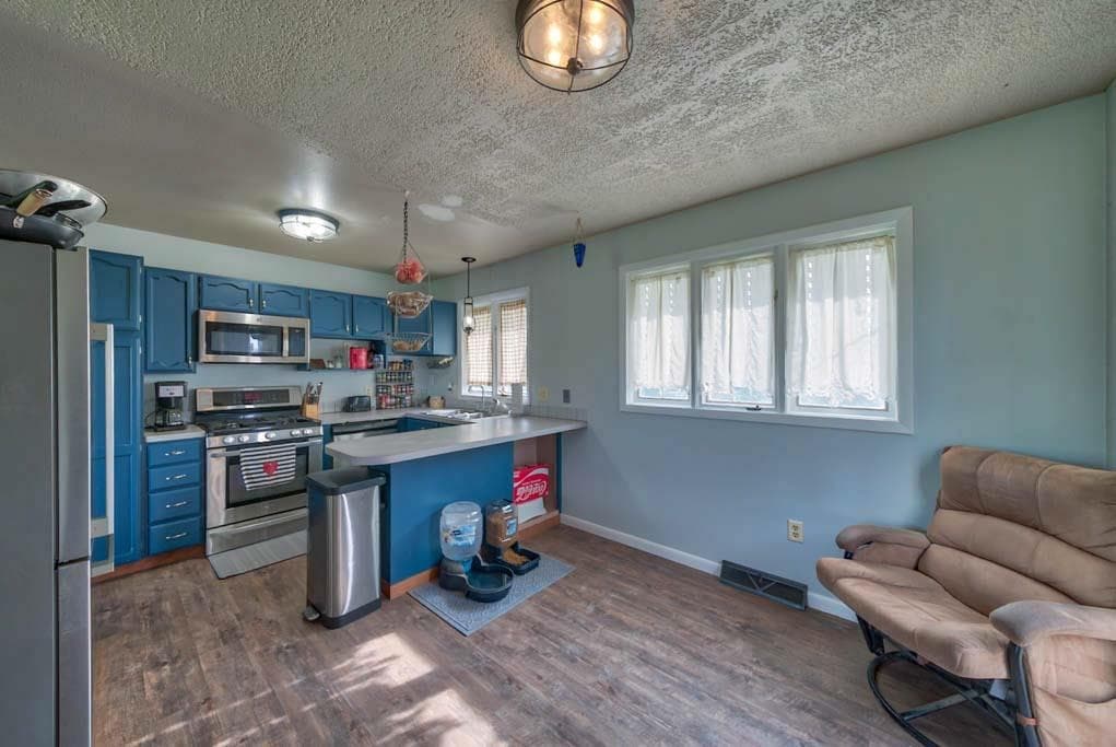 868 Lane 11 1/2 — photo 13 of 25