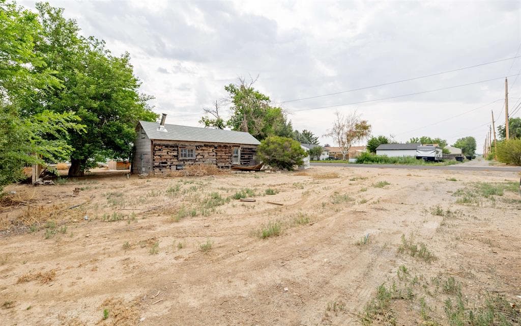 384 S Gilbert St — photo 17 of 25
