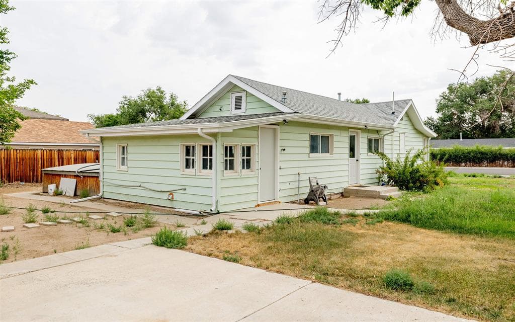 384 S Gilbert St — photo 20 of 25