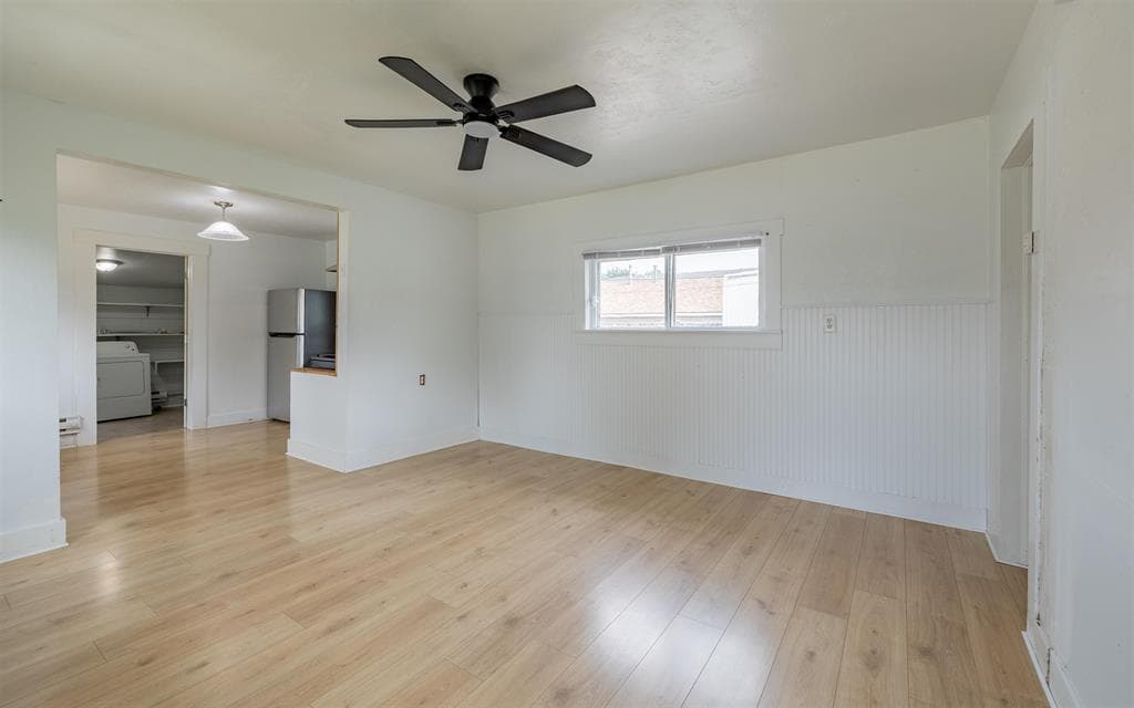 384 S Gilbert St — photo 6 of 25