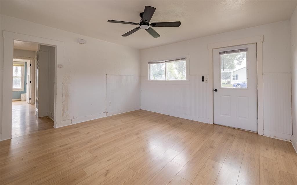 384 S Gilbert St — photo 7 of 25
