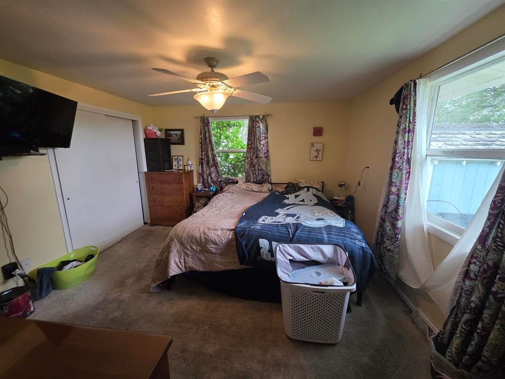 2573 Newton Ave — photo 4 of 16