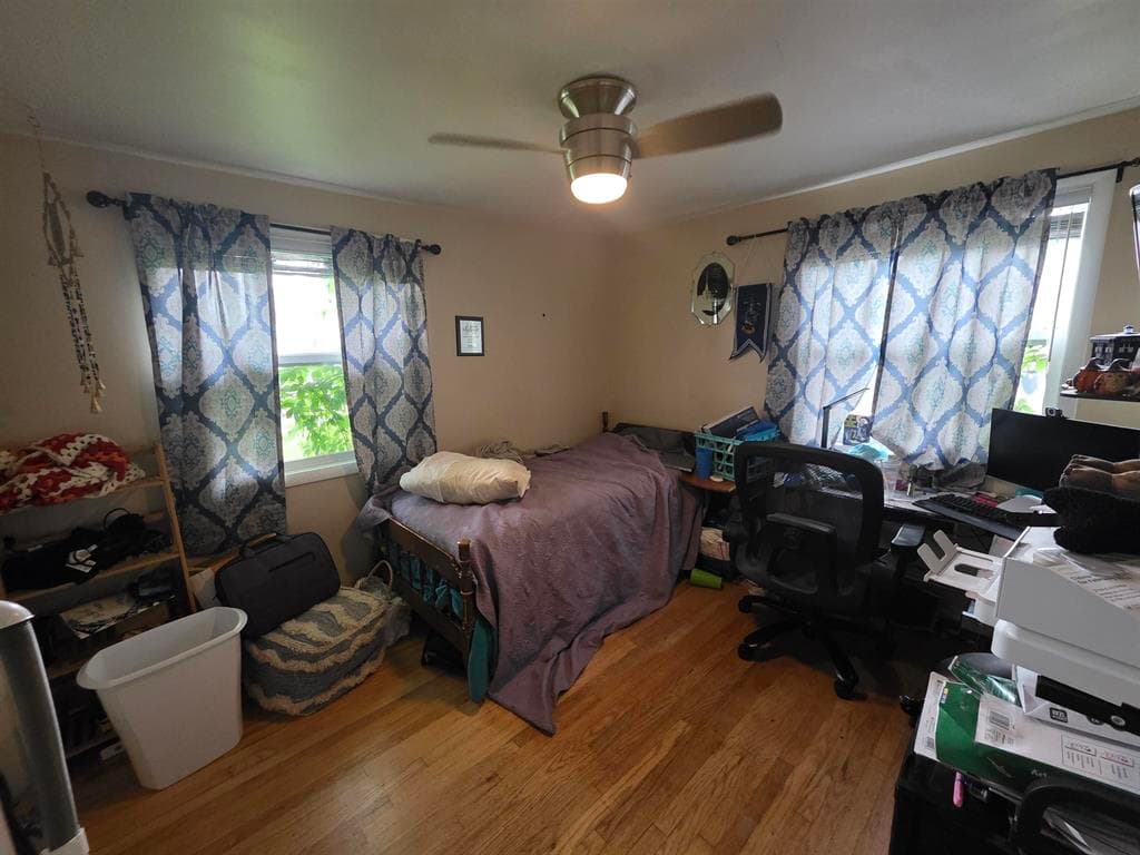 2573 Newton Ave — photo 6 of 16
