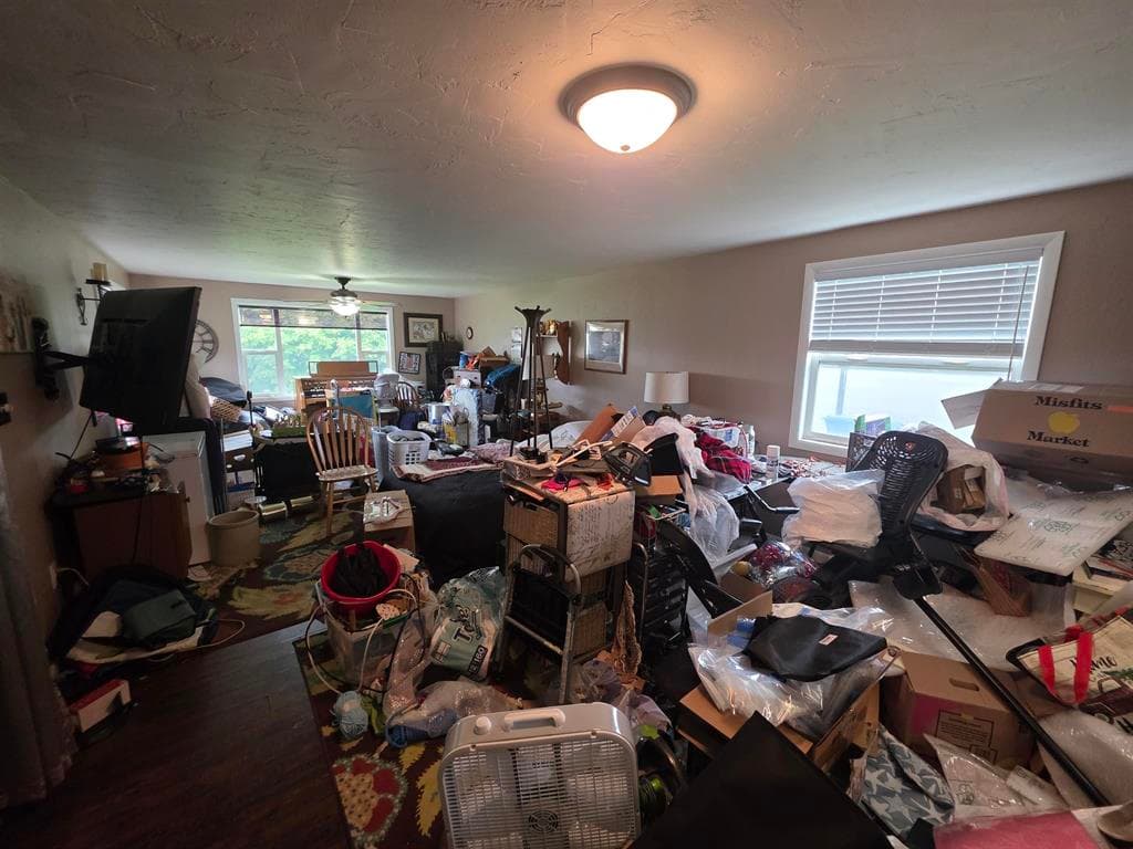 2573 Newton Ave — photo 9 of 16