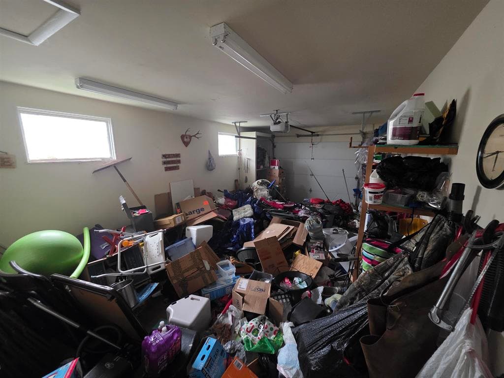 2573 Newton Ave — photo 10 of 16