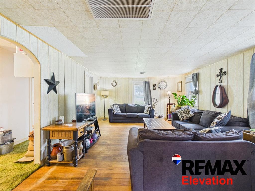 719 Montana Ave — photo 12 of 22