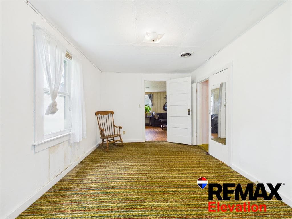 719 Montana Ave — photo 16 of 22