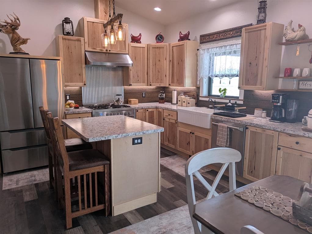 840 Lavender Ln — photo 6 of 25