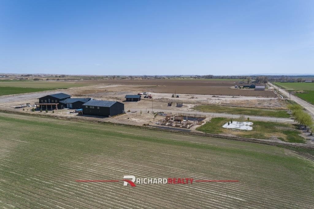 835 N Road 11 — photo 9 of 25