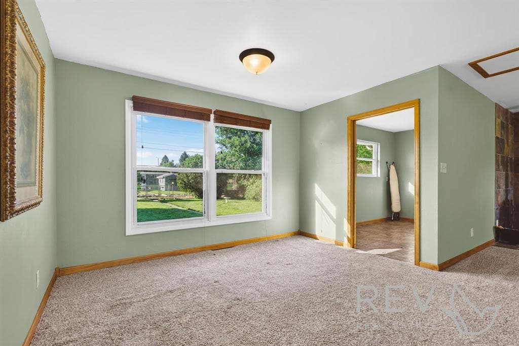 2125 Kerper Blvd., N — photo 10 of 25