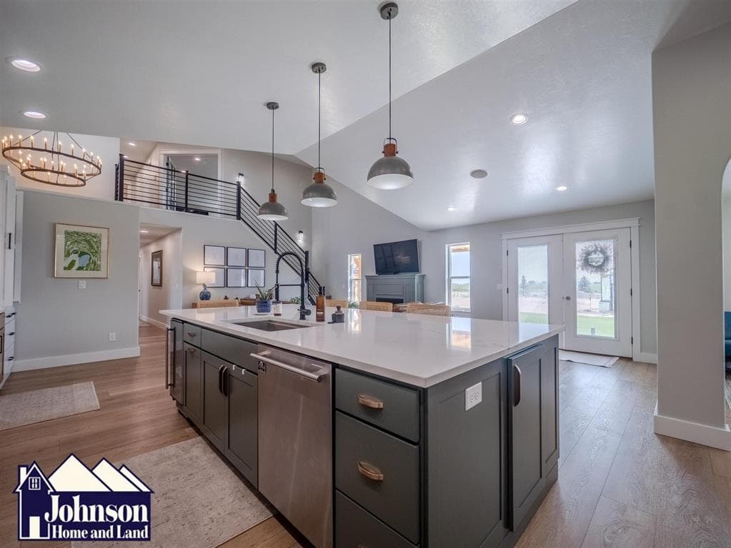 2 Cora Ln — photo 13 of 25
