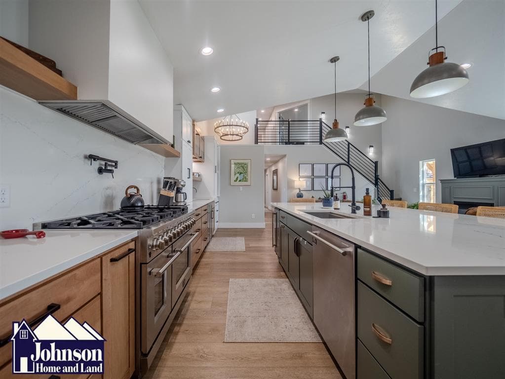 2 Cora Ln — photo 14 of 25