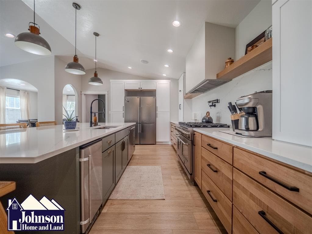 2 Cora Ln — photo 15 of 25