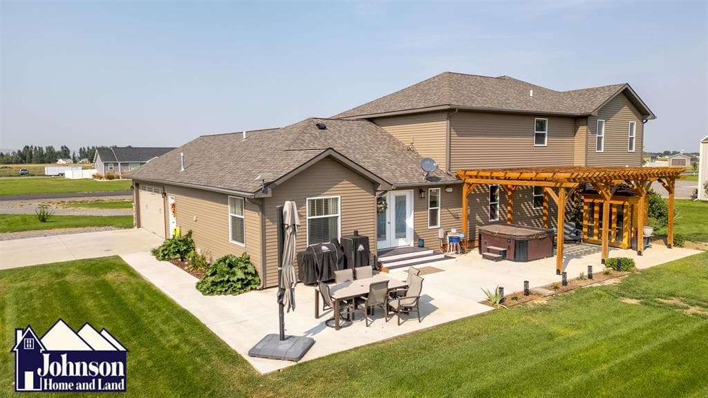 2 Cora Ln — photo 3 of 25