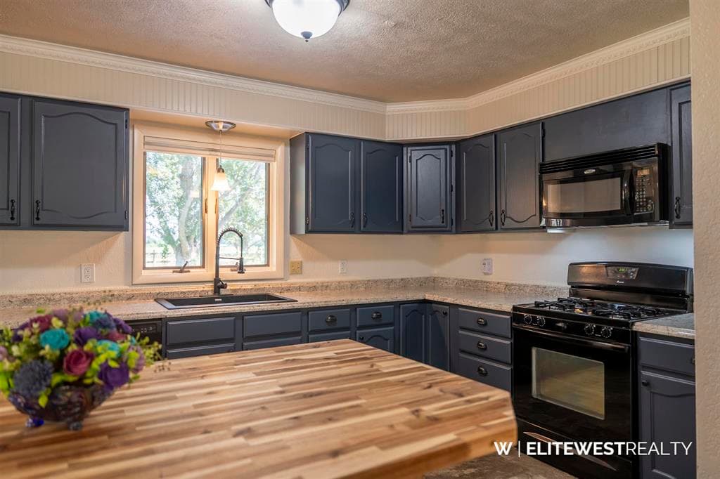 871 E Christy Ln — photo 12 of 25